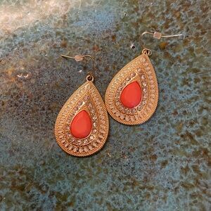 Teardrop rinestone earrings